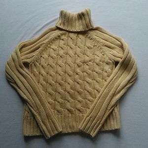 Tuttle neck size small orange sweater